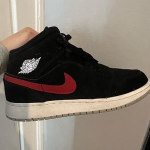 air jordan 1 mid different color swoops